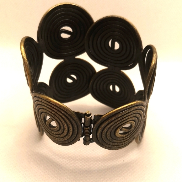Bronze tone spiral clamp cuff bracet - Picture 2 of 4